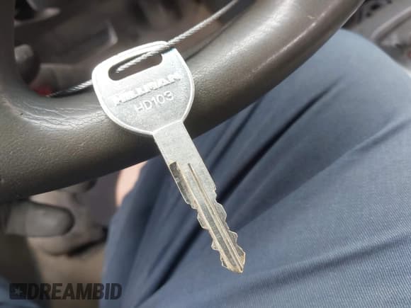 ✅ 1998 Honda Civic DX • VIN: 2HGEJ6629WH551418 • Lot: 42137262. Listed on IAAI with 180,704 mi. Free auction sales archive from the USA and detailed vehicle history report at DreamBid. Image 11.