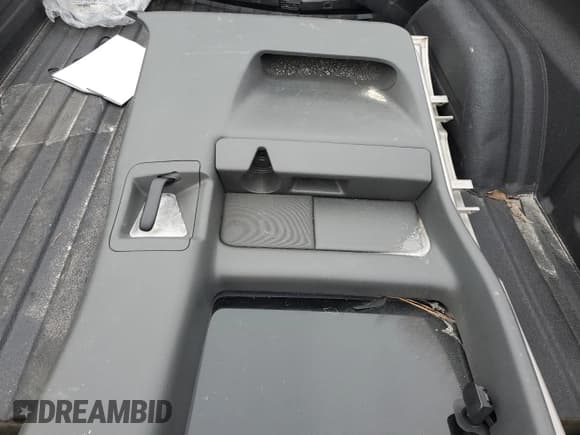 ✅ 2006 Chevrolet Silverado 1500 LT1 • VIN: 1GCEC19TX6Z267473 • Лот: 89146345. Опубликован ранее на Copart с пробегом 270 137 миль. Бесплатный доступ к архиву аукционных продаж из США и подробный отчёт об истории автомобиля на DreamBid. Изображение 14.