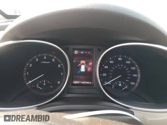 2017 Hyundai Santa Fe 2.0T z VIN 5XYZU3LAXHG379600, wystawiony jako Copart lot #71820035 z przebiegiem Nie podano mil oraz Czysty tytuł • Clean title. Historia ofert i sprzedaży dostępna na DreamBid. Obrazek 9.