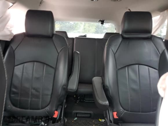 ✅ 2016 Chevrolet Traverse LTZ • VIN: 1GNKVJKD5GJ106455 • Lot: 91115845. Wystawiony na Copart z przebiegiem 95 720 mil. Bezpłatny archiwum sprzedaży aukcyjnych z USA i szczegółowy raport historii pojazdu na DreamBid. Zdjęcie 10.