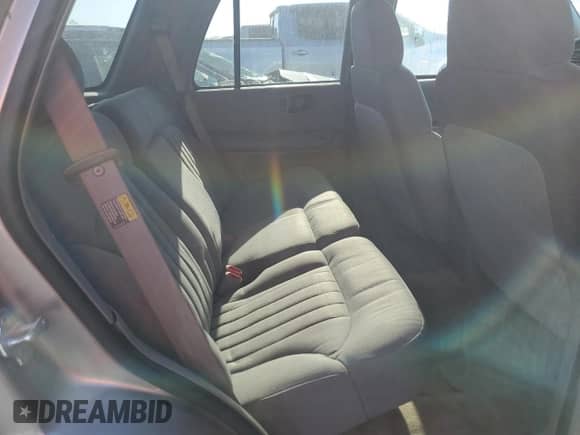 2004 Chevrolet Blazer LS z VIN 1GNDT13X04K168259, wystawiony jako Copart lot #74519744 z przebiegiem 126 248 mil mil oraz Szkoda całkowita • Salvage title. Historia ofert i sprzedaży dostępna na DreamBid. Obrazek 10.