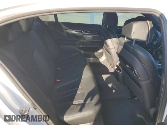 ✅ 2019 BMW 7 Series 740i • VIN: WBA7E2C51KB218262 • Lot: 52755095. Listed on Copart with 55,082 mi. Free auction sales archive from the USA and detailed vehicle history report at DreamBid. Image 10.