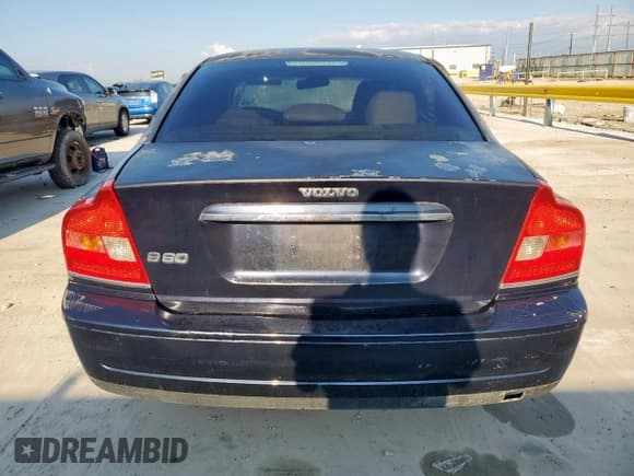 ✅ 2005 Volvo S80 • VIN: YV1TS592051400631 • Lot: 71084225. Wystawiony na Copart z przebiegiem 158 658 mil. Bezpłatny archiwum sprzedaży aukcyjnych z USA i szczegółowy raport historii pojazdu na DreamBid. Zdjęcie 6.