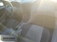 ✅ 2002 Ford Mustang Standard • VIN: 1FAFP40462F149180 • Lot: 92097525. Wystawiony na Copart z przebiegiem Nie podano. Bezpłatny archiwum sprzedaży aukcyjnych z USA i szczegółowy raport historii pojazdu na DreamBid. Zdjęcie 8.