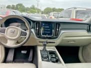 ✅ 2019 Volvo XC60 Momentum • VIN: LYV102DK6KB177721 • Lot: 67554545. Listed on Copart with 127,762 mi. Free auction sales archive from the USA and detailed vehicle history report at DreamBid. Image 9.