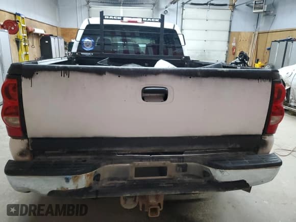 ✅ 2007 Chevrolet Silverado 2500HD LT3 • VIN: 1GCHK23D87F114522 • Lot: 64408885. Wystawiony na Copart z przebiegiem 386 636 mil. Bezpłatny archiwum sprzedaży aukcyjnych z USA i szczegółowy raport historii pojazdu na DreamBid. Zdjęcie 6.