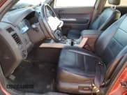 ✅ 2012 Ford Escape XLT • VIN: 1FMCU9DG7CKB71944 • Lot: 89877575. Wystawiony na Copart z przebiegiem 186 618 mil. Bezpłatny archiwum sprzedaży aukcyjnych z USA i szczegółowy raport historii pojazdu na DreamBid. Zdjęcie 7.