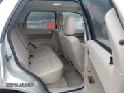 ✅ 2011 Ford Escape Limited • VIN: 1FMCU0E78BKB70259 • Lot: 43558595. Listed on IAAI with 138,103 mi. Free auction sales archive from the USA and detailed vehicle history report at DreamBid. Image 8.