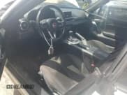 ✅ 2017 FIAT 124 Spider Lusso • VIN: JC1NFAEK9H0102197 • Lot: 70065335. Listed on Copart with 130,550 mi. Free auction sales archive from the USA and detailed vehicle history report at DreamBid. Image 8.