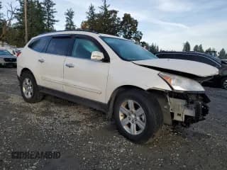 ✅ 2011 Chevrolet Traverse 2LT • VIN: 1GNKVJED7BJ396377 • Lot: 82757015. Wystawiony na Copart z przebiegiem Nie podano. Bezpłatny archiwum sprzedaży aukcyjnych z USA i szczegółowy raport historii pojazdu na DreamBid. Zdjęcie 4.