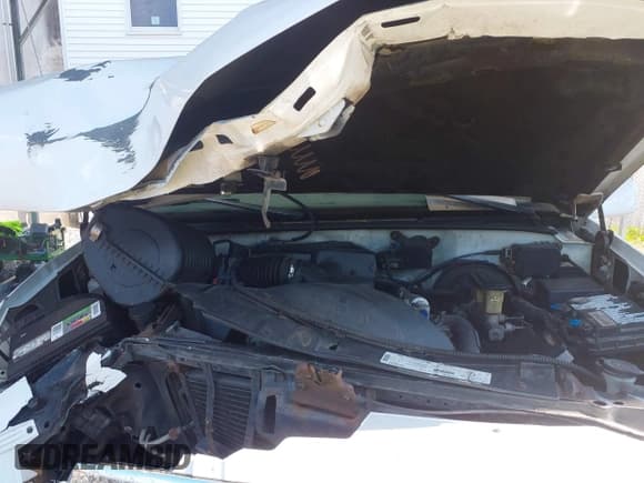 ✅ 1999 Cadillac Escalade • VIN: 1GYEK13R1XR400374 • Lot: 43147238. Wystawiony na IAAI z przebiegiem 102 976 mil. Bezpłatny archiwum sprzedaży aukcyjnych z USA i szczegółowy raport historii pojazdu na DreamBid. Zdjęcie 10.