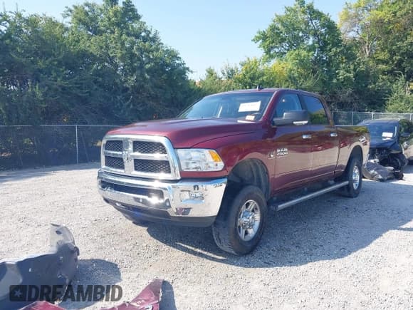 ✅ 2017 Ram 2500 Big Horn • VIN: 3C6UR5DL2HG671273 • Lot: 43244162. Listed on IAAI with 195,033 mi. Free auction sales archive from the USA and detailed vehicle history report at DreamBid. Image 2.