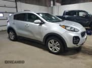 ✅ 2019 Kia Sportage LX • VIN: KNDPMCAC1K7564389 • Lot: 89656435. Wystawiony na Copart z przebiegiem 105 359 mil. Bezpłatny archiwum sprzedaży aukcyjnych z USA i szczegółowy raport historii pojazdu na DreamBid. Zdjęcie 4.