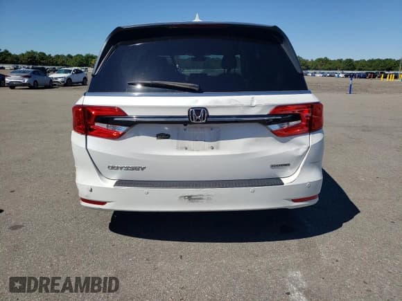 ✅ 2024 Honda Odyssey Touring • VIN: 5FNRL6H85RB045705 • Lot: 69996305. Listed on Copart with 10,332 mi. Free auction sales archive from the USA and detailed vehicle history report at DreamBid. Image 6.
