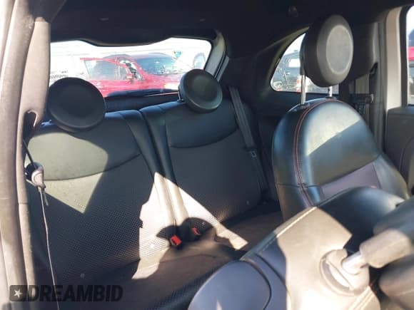 ✅ 2014 FIAT 500e • VIN: 3C3CFFGE7ET266744 • Lot: 43267969. Wystawiony na IAAI z przebiegiem 78 507 mil. Bezpłatny archiwum sprzedaży aukcyjnych z USA i szczegółowy raport historii pojazdu na DreamBid. Zdjęcie 8.