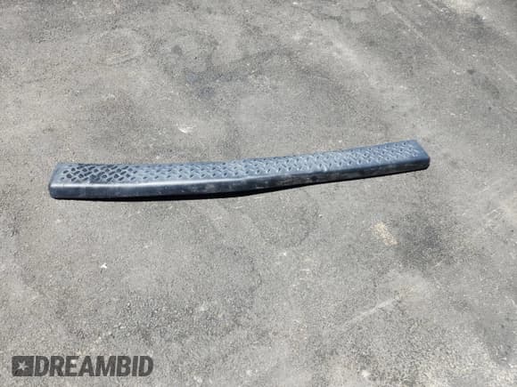 ✅ 2006 Jeep Commander Limited • VIN: 1J8HG58N66C144809 • Lot: 66565795. Wystawiony na Copart z przebiegiem 110 981 mil. Bezpłatny archiwum sprzedaży aukcyjnych z USA i szczegółowy raport historii pojazdu na DreamBid. Zdjęcie 12.