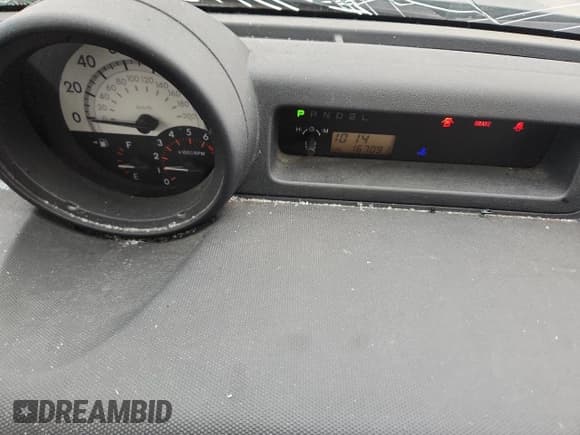 ✅ 2005 Scion xB • VIN: JTLKT324754004620 • Lot: 92168245. Wystawiony na Copart z przebiegiem 167 091 mil. Bezpłatny archiwum sprzedaży aukcyjnych z USA i szczegółowy raport historii pojazdu na DreamBid. Zdjęcie 9.