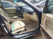 ✅ 2008 BMW 3 Series 335i • VIN: WBAVB77518NH78042 • Лот: 42267735. Опубликован ранее на IAAI с пробегом Не указан. Бесплатный доступ к архиву аукционных продаж из США и подробный отчёт об истории автомобиля на DreamBid. Изображение 5.