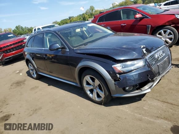 ✅ 2015 Audi allroad A4 Premium • VIN: WA1TFAFL5FA033110 • Лот: 80163805. Опубликован ранее на Copart с пробегом 82 132 миль. Бесплатный доступ к архиву аукционных продаж из США и подробный отчёт об истории автомобиля на DreamBid. Изображение 4.