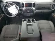 ✅ 2022 Chevrolet Silverado 1500 LT • VIN: 1GCUYDED5NZ216121 • Lot: 81733535. Wystawiony na Copart z przebiegiem 44 775 mil. Bezpłatny archiwum sprzedaży aukcyjnych z USA i szczegółowy raport historii pojazdu na DreamBid. Zdjęcie 8.