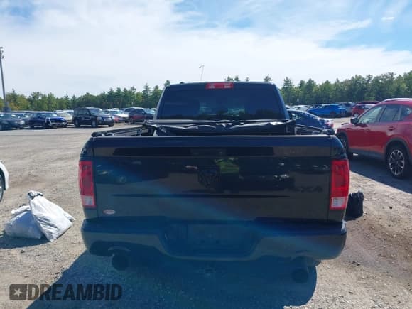 ✅ 2017 Ram 1500 Tradesman • VIN: 1C6RR7FT3HS840109 • Lot: 43168913. Wystawiony na IAAI z przebiegiem 92 835 mil. Bezpłatny archiwum sprzedaży aukcyjnych z USA i szczegółowy raport historii pojazdu na DreamBid. Zdjęcie 17.