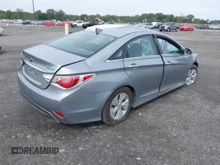 ✅ 2014 Hyundai Sonata Limited • VIN: KMHEC4A45EA117978 • Lot: 43319617. Listed on IAAI with Not provided. Free auction sales archive from the USA and detailed vehicle history report at DreamBid. Image 4.