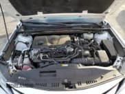 ✅ 2022 Toyota Camry Hybrid LE • VIN: 4T1C31AK5NU592324 • Lot: 92202475. Wystawiony na Copart z przebiegiem 46 066 mil. Bezpłatny archiwum sprzedaży aukcyjnych z USA i szczegółowy raport historii pojazdu na DreamBid. Zdjęcie 11.