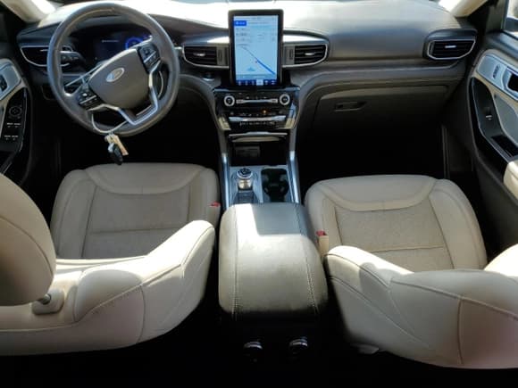 ✅ 2021 Ford Explorer Platinum • VIN: 1FM5K8HC7MGA55826 • Lot: 52320005. Wystawiony na Copart z przebiegiem 106 117 mil. Bezpłatny archiwum sprzedaży aukcyjnych z USA i szczegółowy raport historii pojazdu na DreamBid. Zdjęcie 8.