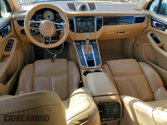 ✅ 2015 Porsche Macan S • VIN: WP1AB2A58FLB73520 • Лот: 94669835. Опубликован ранее на Copart с пробегом 92 350 миль. Бесплатный доступ к архиву аукционных продаж из США и подробный отчёт об истории автомобиля на DreamBid. Изображение 8.