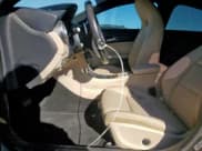 ✅ 2019 Mercedes-Benz CLA 250 • VIN: WDDSJ4EB4KN752352 • Лот: 92042745. Опубликован ранее на Copart с пробегом 110 361 миль. Бесплатный доступ к архиву аукционных продаж из США и подробный отчёт об истории автомобиля на DreamBid. Изображение 7.