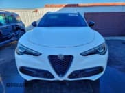 ✅ 2020 Alfa Romeo Stelvio • VIN: ZASPAJAN5L7C86121 • Лот: 92937675. Опубликован ранее на Copart с пробегом 89 143 миль. Бесплатный доступ к архиву аукционных продаж из США и подробный отчёт об истории автомобиля на DreamBid. Изображение 5.