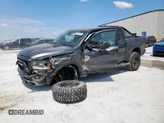 2020 Ram 1500 Rebel z VIN 1C6SRFLT2LN199221, wystawiony jako Copart lot #68965755 z przebiegiem 49 714 mil mil oraz Szkoda całkowita • Salvage title. Historia ofert i sprzedaży dostępna na DreamBid. Obrazek 1.