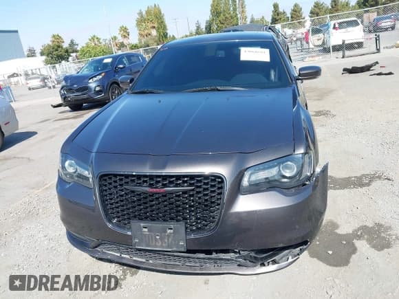 ✅ 2021 Chrysler 300 S • VIN: 2C3CCABG2MH537026 • Lot: 43061681. Listed on IAAI with 78,876 mi. Free auction sales archive from the USA and detailed vehicle history report at DreamBid. Image 13.