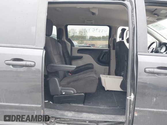 ✅ 2012 Dodge Grand Caravan SXT • VIN: 2C4RDGCG3CR324115 • Lot: 43395319. Wystawiony na IAAI z przebiegiem 243 402 mil. Bezpłatny archiwum sprzedaży aukcyjnych z USA i szczegółowy raport historii pojazdu na DreamBid. Zdjęcie 8.