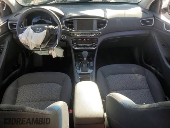 2019 Hyundai Ioniq с VIN KMHC65LD0KU181258, выставлен на аукционе Copart как лот 74049004 с пробегом Не указан миль и Списание • Salvage title. История ставок и продаж доступна на DreamBid. Изображение 8.