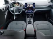 ✅ 2020 Hyundai Ioniq Blue • VIN: KMHC65LC0LU240124 • Lot: 84429954. Wystawiony na Copart z przebiegiem 72 178 mil. Bezpłatny archiwum sprzedaży aukcyjnych z USA i szczegółowy raport historii pojazdu na DreamBid. Zdjęcie 8.