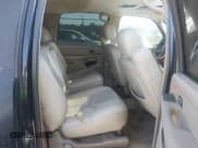 ✅ 2004 Chevrolet Suburban LS • VIN: 3GNEC16Z34G272625 • Lot: 43565077. Listed on IAAI with 219,897 mi. Free auction sales archive from the USA and detailed vehicle history report at DreamBid. Image 8.