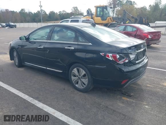 ✅ 2013 Hyundai Sonata • VIN: KMHEC4A47DA067177 • Лот: 43658121. Опубликован ранее на IAAI с пробегом 79 870 миль. Бесплатный доступ к архиву аукционных продаж из США и подробный отчёт об истории автомобиля на DreamBid. Изображение 3.