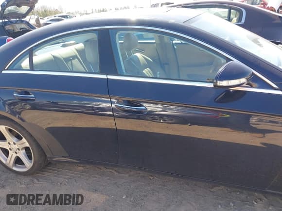 ✅ 2006 Mercedes-Benz CLS 500 • VIN: WDDDJ75X46A016692 • Lot: 41768351. Listed on IAAI with 86,847 mi. Free auction sales archive from the USA and detailed vehicle history report at DreamBid. Image 13.