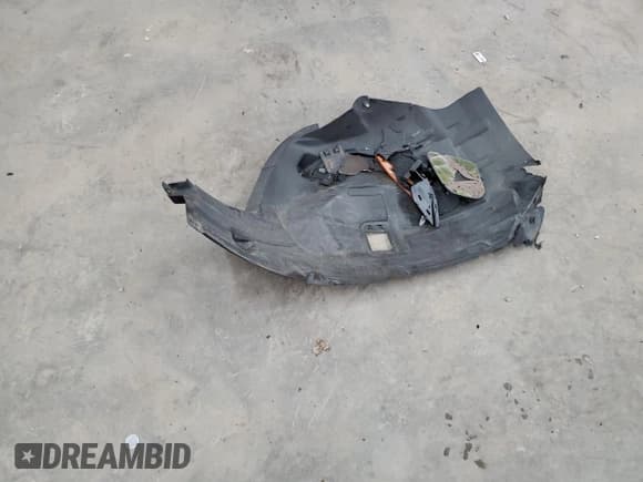 ✅ 2023 Mercedes-Benz EQS 450 • VIN: 4JGDM2EB2PA023209 • Lot: 53332335. Listed on Copart with Not provided. Free auction sales archive from the USA and detailed vehicle history report at DreamBid. Image 13.