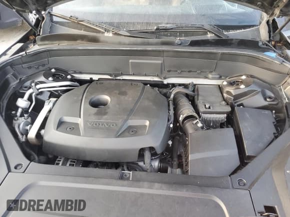 ✅ 2018 Volvo XC90 Momentum • VIN: YV4A22PK8J1325313 • Лот: 93363945. Опубликован ранее на Copart с пробегом 126 694 миль. Бесплатный доступ к архиву аукционных продаж из США и подробный отчёт об истории автомобиля на DreamBid. Изображение 12.