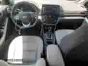 2021 Hyundai Ioniq Blue z VIN KMHC65LC8MU251910, wystawiony jako Copart lot #65229404 z przebiegiem 27 633 mil mil oraz Nie do naprawy • Non repairable. Historia ofert i sprzedaży dostępna na DreamBid. Obrazek 8.