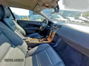 ✅ 2008 Volvo C70 • VIN: YV1MC67268J047908 • Lot: 94741215. Wystawiony na Copart z przebiegiem 71 985 mil. Bezpłatny archiwum sprzedaży aukcyjnych z USA i szczegółowy raport historii pojazdu na DreamBid. Zdjęcie 5.