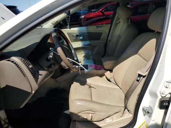 ✅ 2006 Cadillac CTS • VIN: 1G6DM57TX60165035 • Lot: 71985255. Listed on Copart with 151,418 mi. Free auction sales archive from the USA and detailed vehicle history report at DreamBid. Image 7.