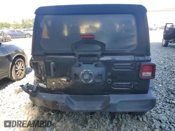 ✅ 2018 Jeep Wrangler Sport • VIN: 1C4GJXAG1JW153310 • Lot: 70487845. Listed on Copart with 70,247 mi. Free auction sales archive from the USA and detailed vehicle history report at DreamBid. Image 6.