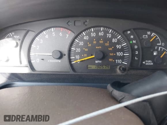 ✅ 2004 Toyota Tundra SR5 • VIN: 5TBET34154S456850 • Lot: 42046478. Listed on IAAI with 190,574 mi. Free auction sales archive from the USA and detailed vehicle history report at DreamBid. Image 7.