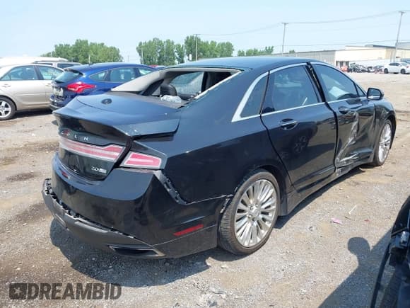 ✅ 2014 Lincoln MKZ • VIN: 3LN6L2J95ER835251 • Lot: 42870909. Wystawiony na IAAI z przebiegiem 197 023 mil. Bezpłatny archiwum sprzedaży aukcyjnych z USA i szczegółowy raport historii pojazdu na DreamBid. Zdjęcie 4.