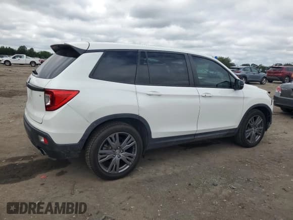 ✅ 2021 Honda Passport EX-L • VIN: 5FNYF7H58MB014097 • Lot: 69596985. Listed on Copart with 41,048 mi. Free auction sales archive from the USA and detailed vehicle history report at DreamBid. Image 3.