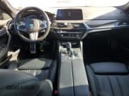 ✅ 2019 BMW 5 Series 530i xDrive • VIN: WBAJA7C55KWW19496 • Lot: 92600265. Wystawiony na Copart z przebiegiem 60 044 mil. Bezpłatny archiwum sprzedaży aukcyjnych z USA i szczegółowy raport historii pojazdu na DreamBid. Zdjęcie 8.