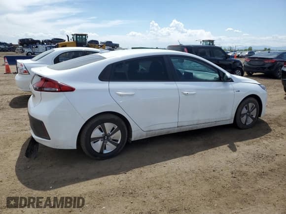 ✅ 2020 Hyundai Ioniq Blue • VIN: KMHC65LCXLU186394 • Lot: 56584615. Wystawiony na Copart z przebiegiem 64 626 mil. Bezpłatny archiwum sprzedaży aukcyjnych z USA i szczegółowy raport historii pojazdu na DreamBid. Zdjęcie 3.